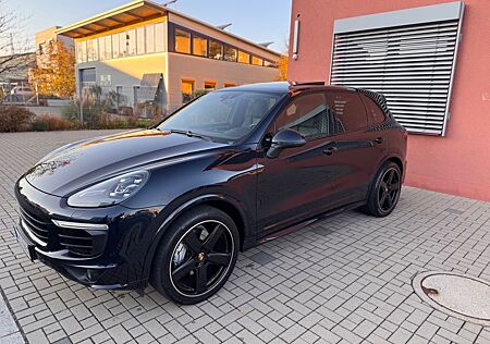 Porsche Cayenne S sportdesing packet scheckheft Facelift