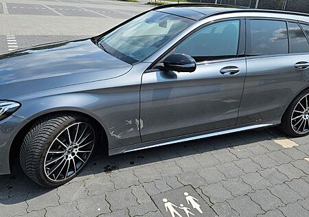 Mercedes-Benz C 400 4MATIC T Autom. -