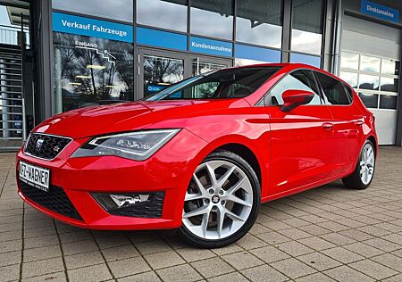 Seat Leon FR 1.8TSI WENIG KM LED NAVI 1.HAND