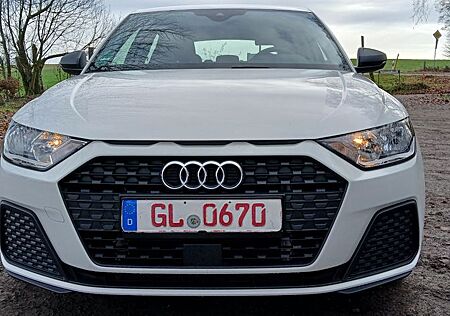 Audi A1 Sportback 25 TFSI basis