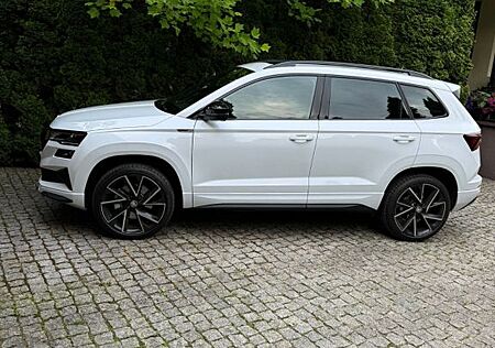 Skoda Karoq 1.5l TSI DSG Sportline 4J.Gar, Pano,Matrix