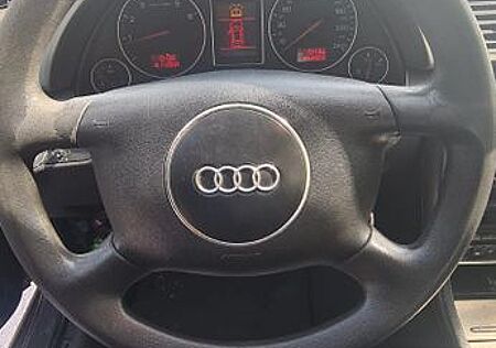 Audi A4 1.6 -