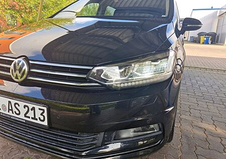 VW Touran Volkswagen 1.6 TDI Allstar Comfortline AHK ACC