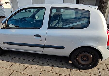 Renault Clio Authentique 1.2 16V Authentique