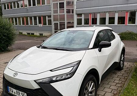 Toyota C-HR 1.8 Hybrid Flow