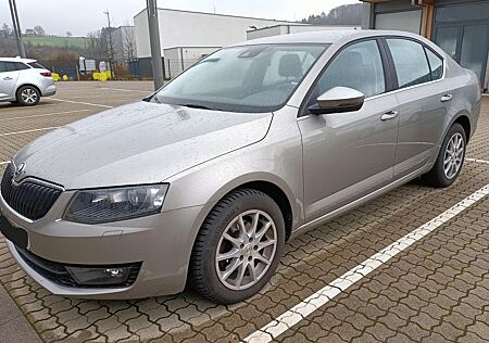 Skoda Octavia 1.4 TSI Elegance Elegance TÜV NEU!!