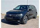 VW Tiguan Volkswagen R LINE-ACTIV INFO-DCC-RfKAM-STANDHZ-AHK-LM20"