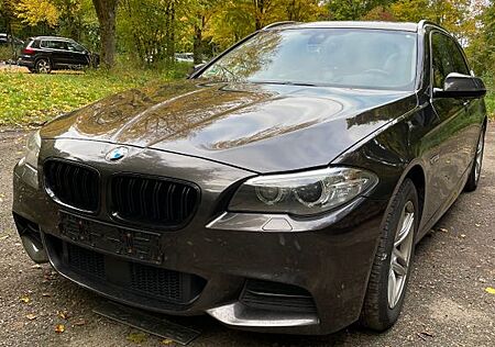 BMW 530d xDrive Touring A Luxury Line M Paket