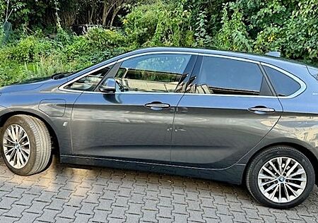 BMW 2er 225 Active Tourer 225xe iPerformance Steptro...