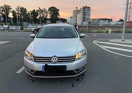 VW Passat Volkswagen 2.0 BlueTDI DSG Comfortline Comfortline