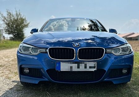 BMW 320d xDrive Sport Line Automatik Sport Line