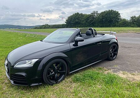 Audi TT RS Roadster 2.5 TFSI S tronic quattro -