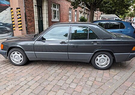 Mercedes-Benz 190 , 1.8 Liter, 4 Gang, Sport Edition