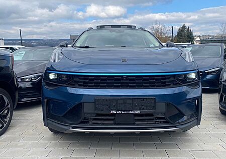 Lynk&Co 01 1.5 T PHEV Panorama-LED-1.Hand