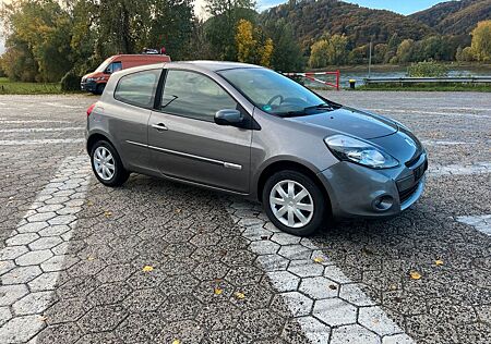 Renault Clio III Dynamique TÜV bis 09/2027