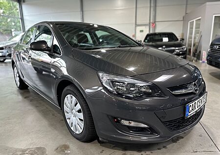 Opel Astra gebraucht kaufen Opel Astra J Lim. 4-trg. Edition Autom. PDC|Bluetooth