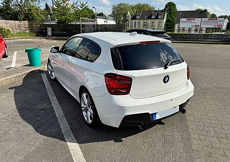 BMW M135i , PERF-AGA,6-GANG,SD,HK,DAB,MEMORY,KOMFZUG