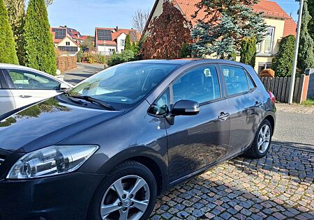 Toyota Auris 1,33-l-Dual-VVT-i Edition Edition
