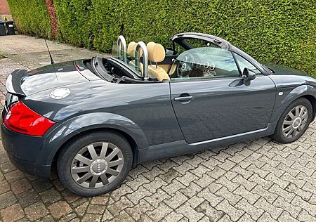 Audi TT Roadster 1.8T 132 kW -