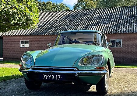 Citroën DS D Super