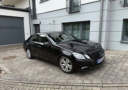 Mercedes-Benz E 350 CGI, TÜV neu, 8-fach Bereifung, Scheckheft