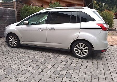 Ford Grand C-Max 1,5TDCi 88kW Titanium Titanium