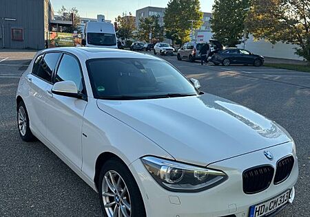 BMW 120d Sport Line Automatik Navi Leder