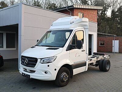 Mercedes-Benz Sprinter III Pritsche RWD/AWD 519 CDI RWD L2