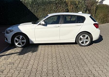 BMW 120d xDrive Advantage A Advantage