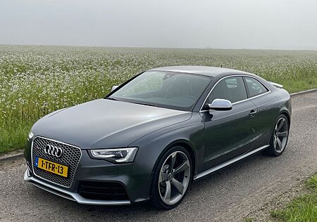 Audi RS5 4.2 FSI S tronic quattro V8