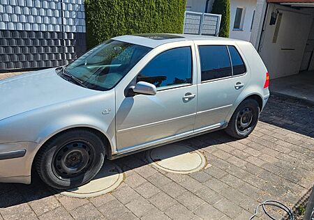 VW Golf Volkswagen 1.6 Basis