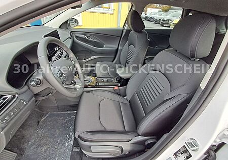 Hyundai i30 -1.5T-48V 7DCT-KOMBI-Style-LED-SHZ-LHZ-NAVI-K