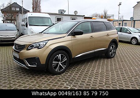 Peugeot 5008 1,2i/AUT/TEILLEDER/NAVI/F1/STAR-STOP/KAMERA