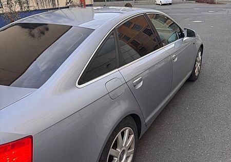Audi S6 4.2 tiptronic quattro -