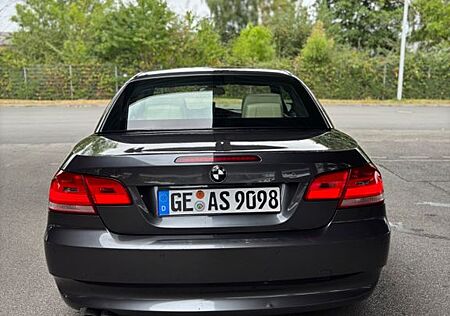 BMW 325i Cabrio E93