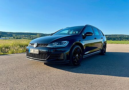 VW Golf Volkswagen 2.0 TDI 135kW SCR DSG GTD Variant GTD
