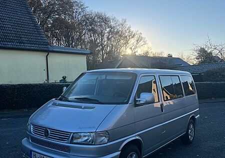 VW T4 Multivan Volkswagen / Wohnmobil Zulassung/ TÜV NEU!!!