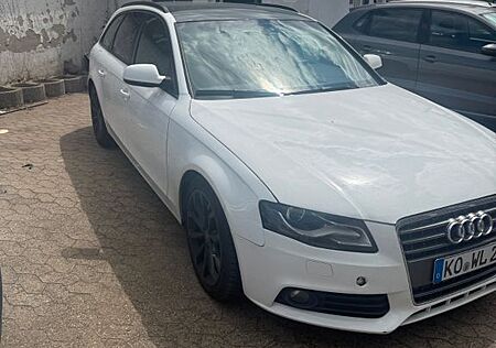 Audi A4 Avant S line Sportpaket / plus