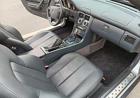 Mercedes-Benz SLK 230 KOMPRESSOR * Rostfrei * 16500Km