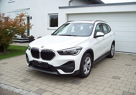 BMW X1 xDrive25e Advantage Leder/Pano/Head-Up/Kamera