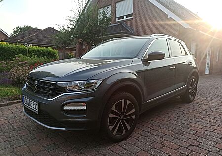 VW T-Roc Volkswagen 1.5 TSI ACT UNITED+STDZ+APP+el.Klappe