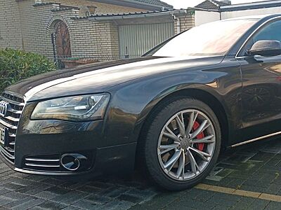 Audi A8 4.2 TDI tiptronic quattro