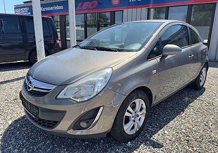 Opel Corsa D Satellite