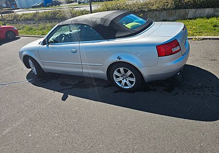 Audi A4 2.4 Cabriolet -