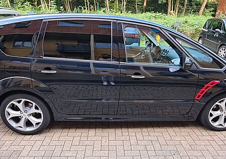 Ford S-Max 2,0 TDCi 103kW Titanium