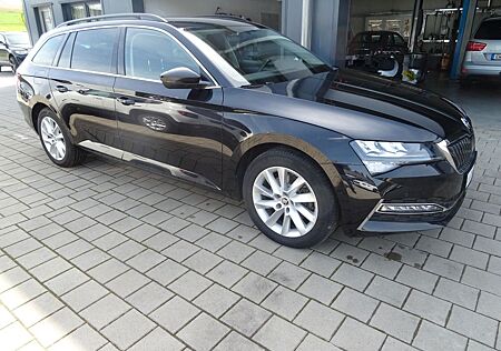 Skoda Superb Hybrid DSG AMBITION COMBI. NAVI: AHK:LED