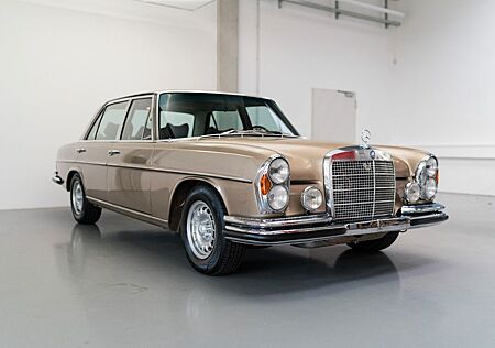 Mercedes-Benz 300 SEL 6.3 *Komplett überholt / Traumzustand*