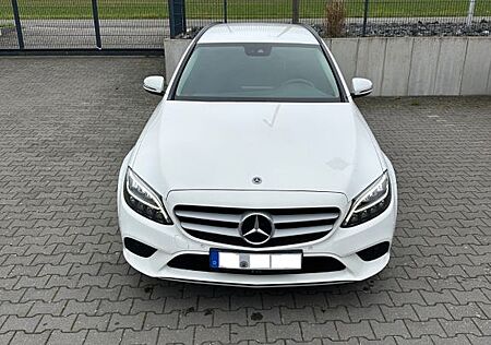 Mercedes-Benz C 220 d 4MATIC T Automatik mit MB Garantie AHK