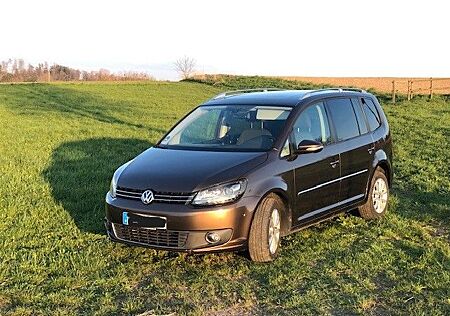 VW Touran Volkswagen 1.6 TDI DSG Highline Highline