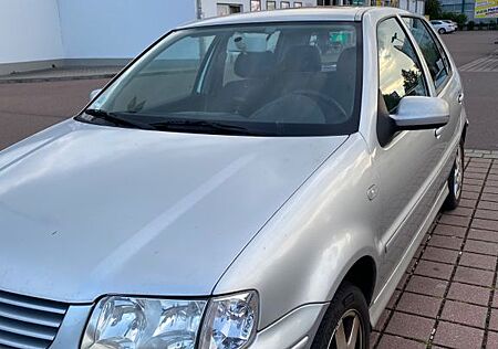 VW Polo Volkswagen 1.4 55kW Automatic